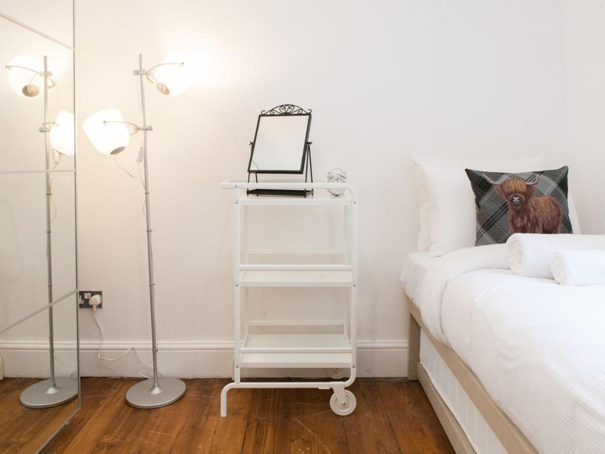 Pass The Keys Garden Apartment In Stockwell Londen Buitenkant foto