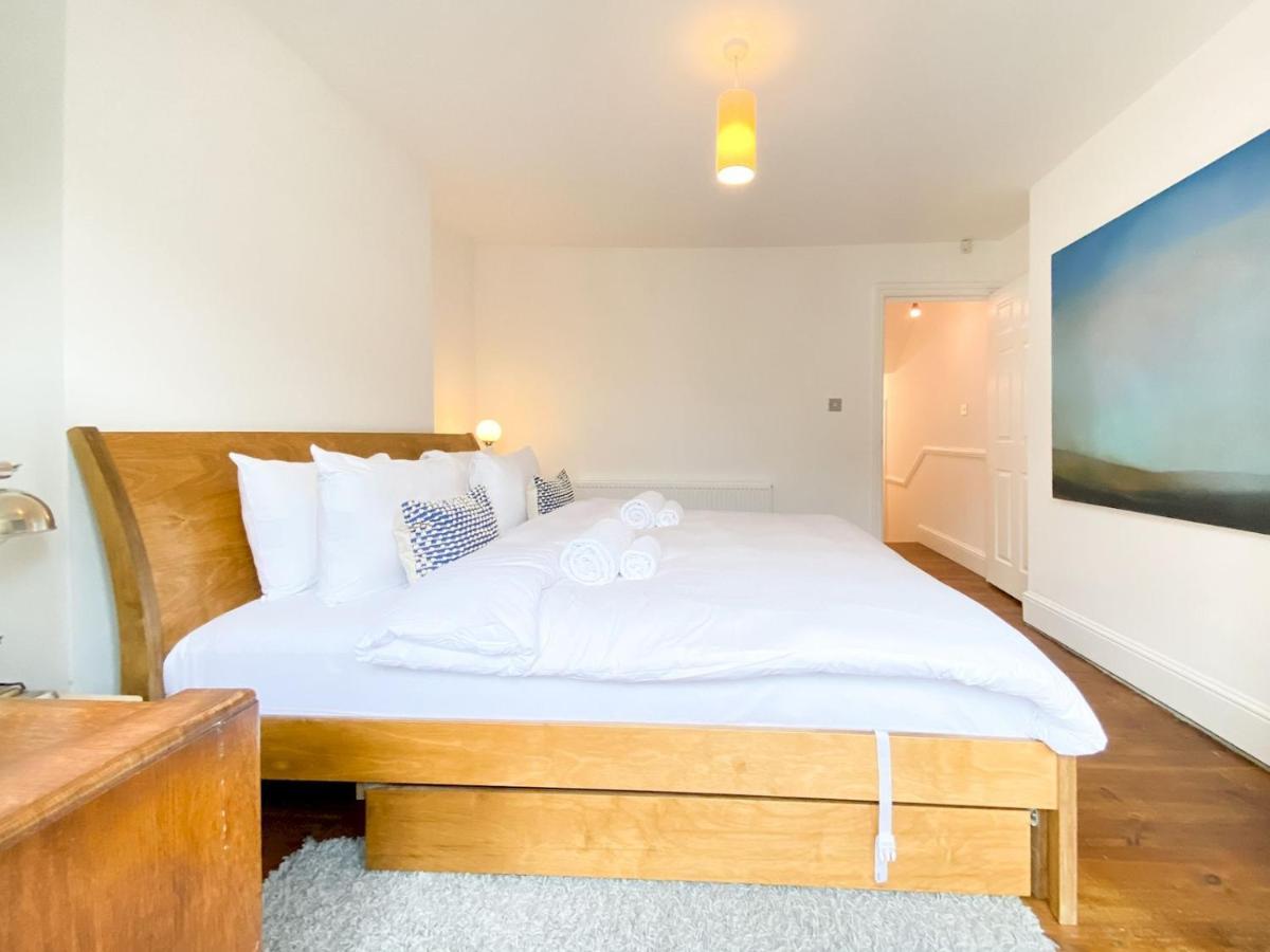Pass The Keys Garden Apartment In Stockwell Londen Buitenkant foto