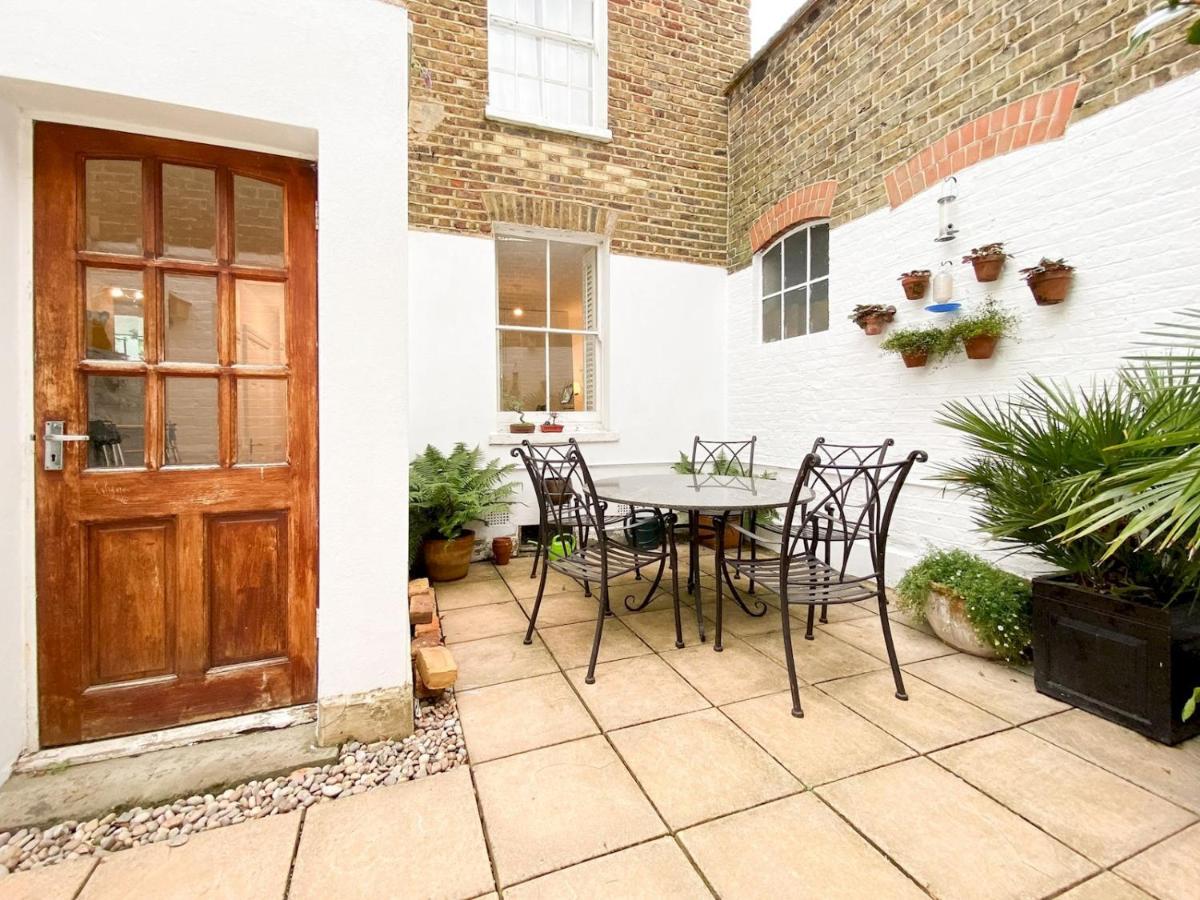 Pass The Keys Garden Apartment In Stockwell Londen Buitenkant foto